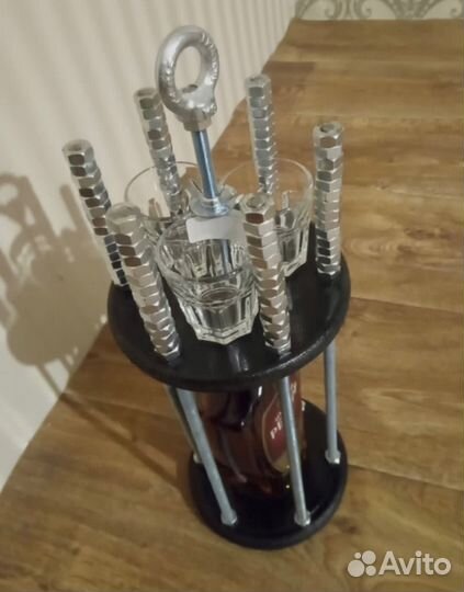 Подарок мужской. Клетка для бутылки