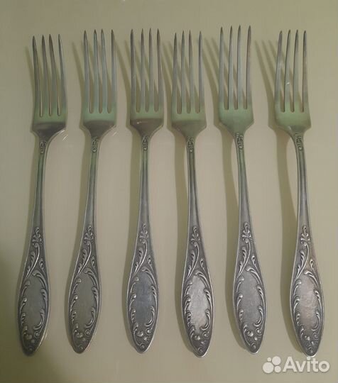 Набор столовых приборов мельхиор