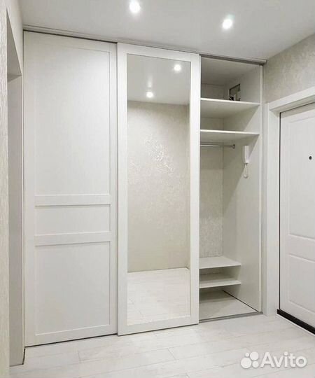 Шкаф купе на заказ/Шкаф-купе с зеркалом