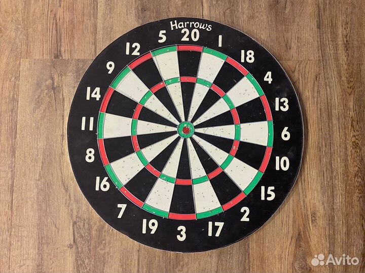 Дартс мишень и дротики