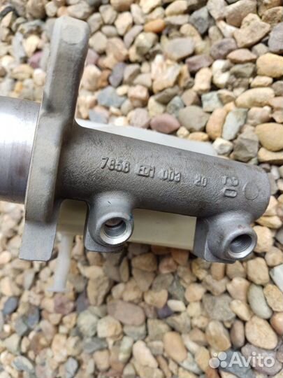 Главный тормозной цилиндр Renault Logan седан K7J