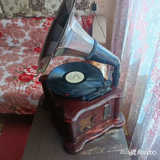 Ретро музыкальный центр 