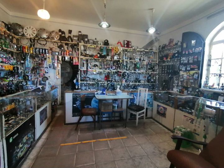 Торговая площадь, 70 м²