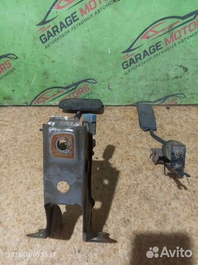 Педаль газа АКПП Nissan Cefiro A32 1994 VQ20