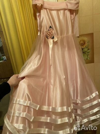 Платье на девочку пышное