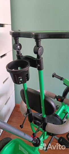 Трехколесный велосипед с ручкой Kreiss