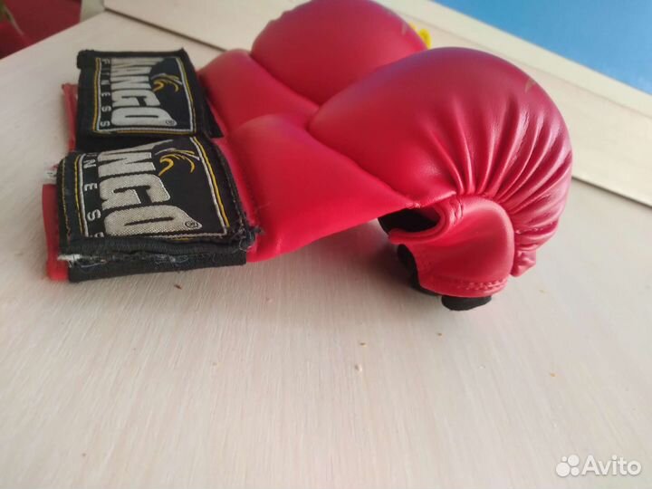 Боксерские перчатки детские