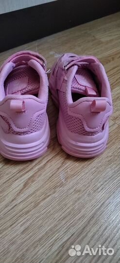 Кроссовки для девочки р. 29