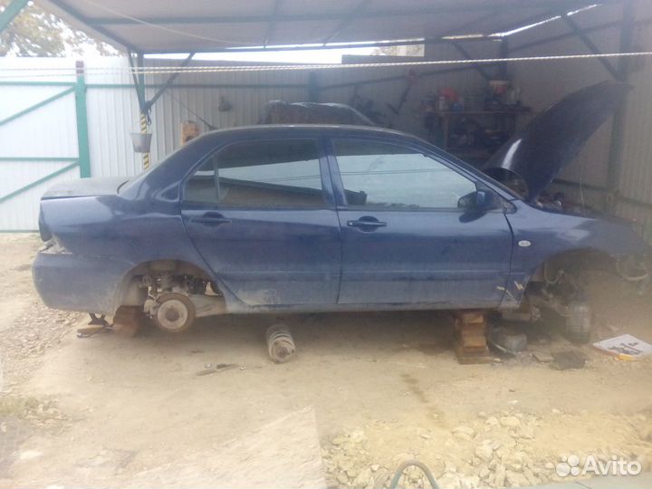 Кузов на lancer 9