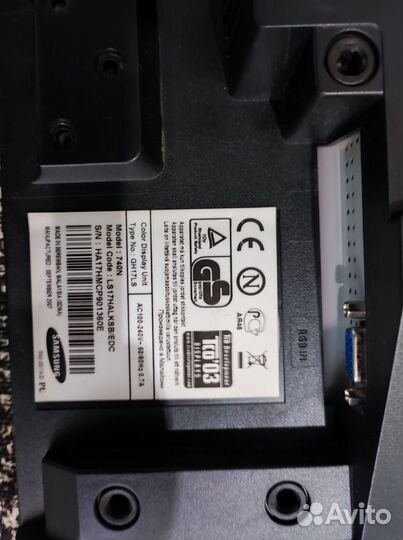 Монитор Samsung для компьютера