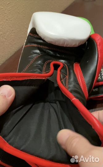 Боксерские перчатки ProBox 12 унц