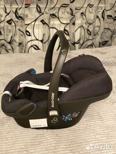 Автокресло-переноска Maxi-Cosi Pebble