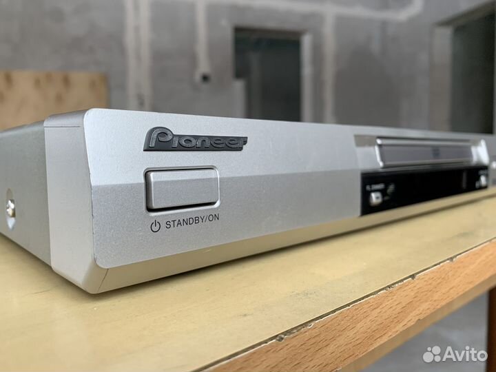 Pioneer DV-668AV