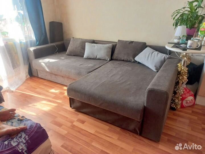 Большой угловой диван раскладной бу