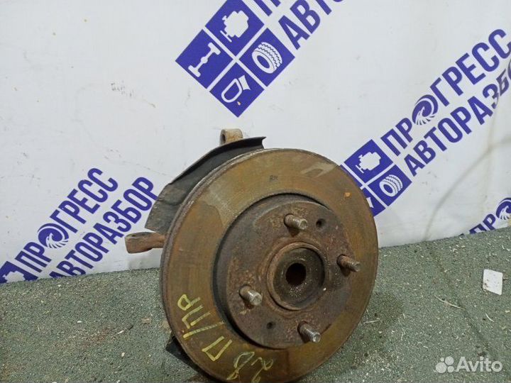 Поворотный кулак передний правый Hyundai Elantra