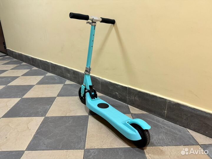 Электросамокат детский Booster Scooter