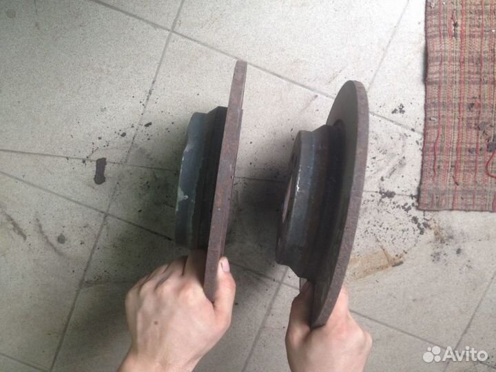 Тормозные диски задние Мерседес 221 Mercedes