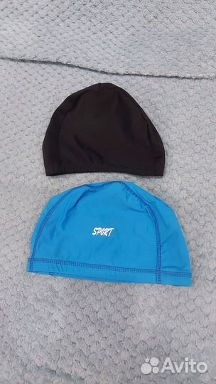 Купальник и шапочки для бассейна