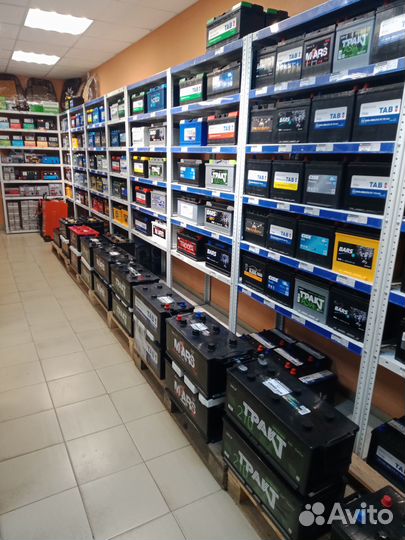 Новый акб Тюмень Премиум 64 Ач обратная полярность