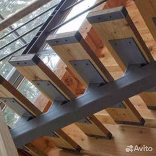 Лестница на монокосоуре