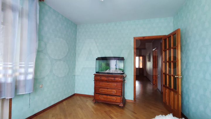 Дом 226 м² на участке 6 сот.