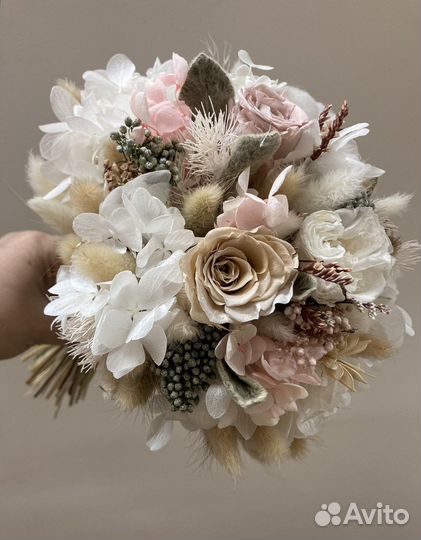 Букет невесты из стабилизированных цветов