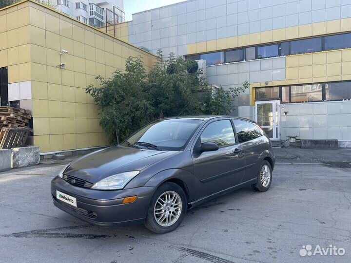 Ford Focus 2.0 МТ, 2002, 100 000 км