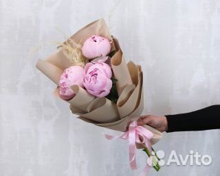 Букет из 3 розовых пионов (Premium)