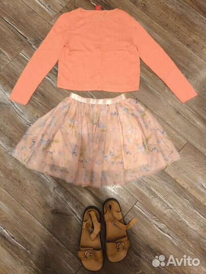 Летняя одежда для девочки 128-134 hm Benetton