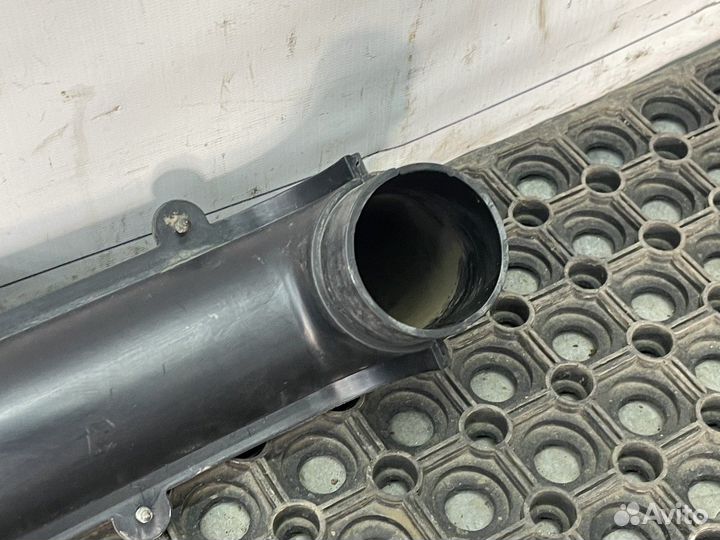 504186421 Патрубок отопителя Iveco Stralis