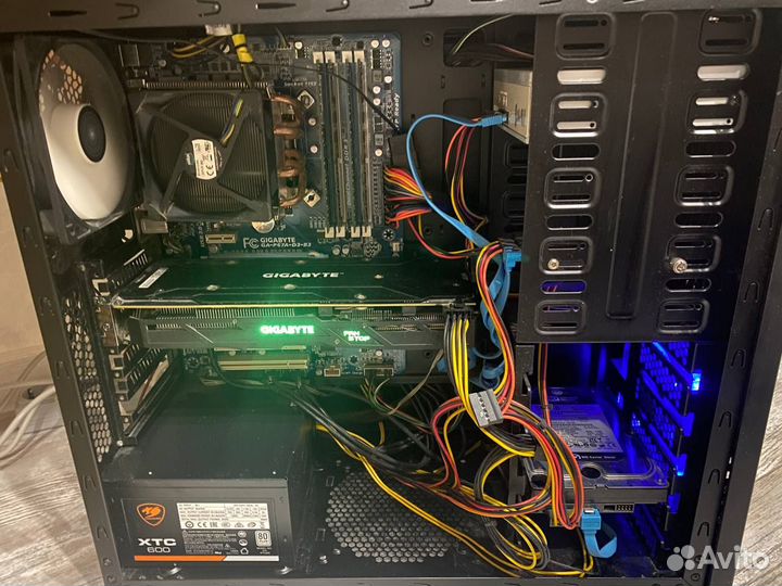 Игровой компьютер с монитором