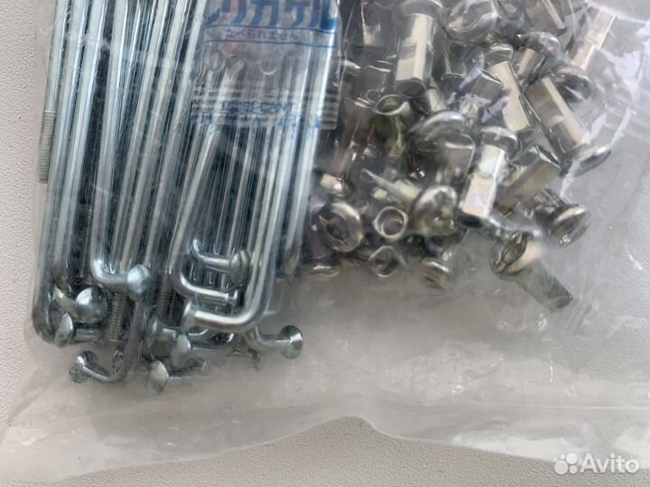 Спицы переднего колеса барабанного тормоза