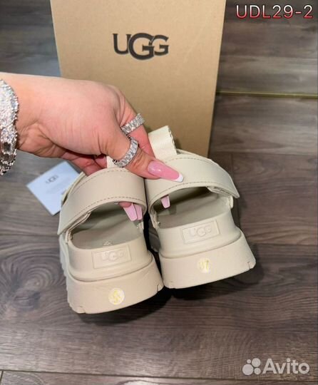 Сандалии женские UGG