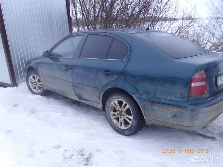 Дверь задняя левая Skoda Octavia Tour A4