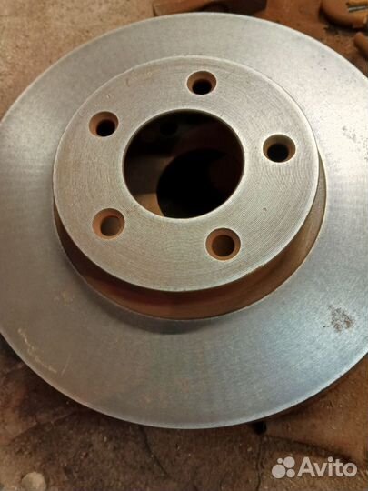 Диск тормозной на Волгу 3110
