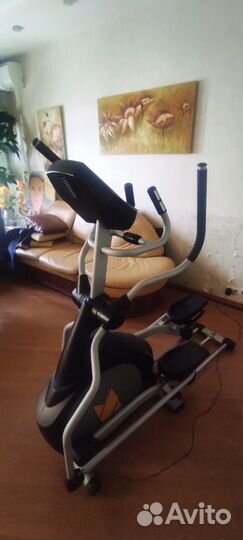 Эллиптический тренажер Spirit by Hasttings XE326