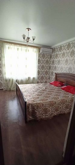 3-к. квартира, 70 м², 2/5 эт.