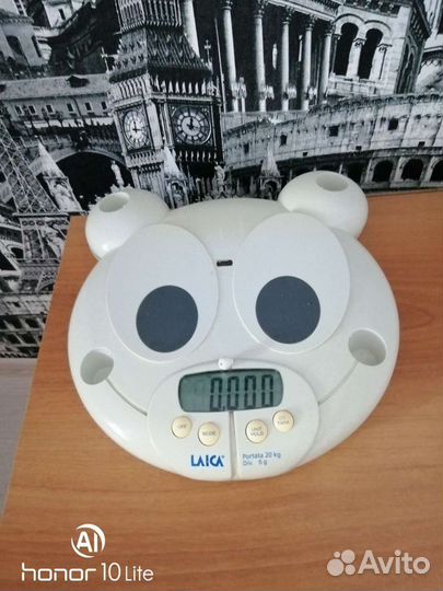 Весы для новорожденных laica