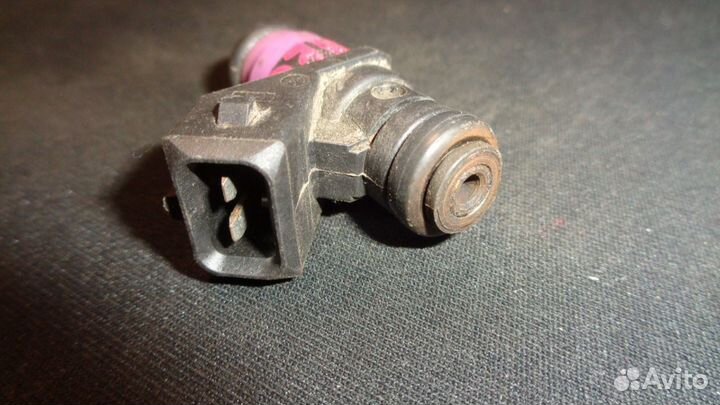 Форсунка инжекторная Renault Megane 2