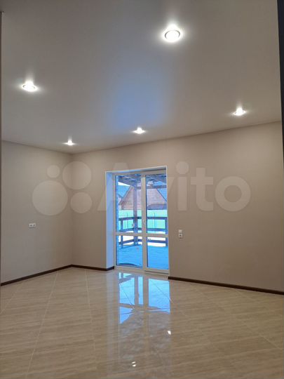 Коттедж 115 м² на участке 8 сот.