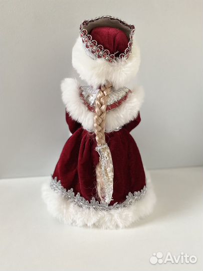 Снегурочка под ёлку