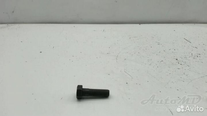 Болт крепления ступицы передней Iveco Daily