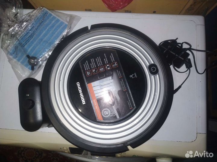 Робот пылесос redmond rv-r310