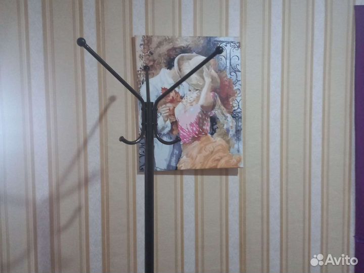 Вешалка напольная