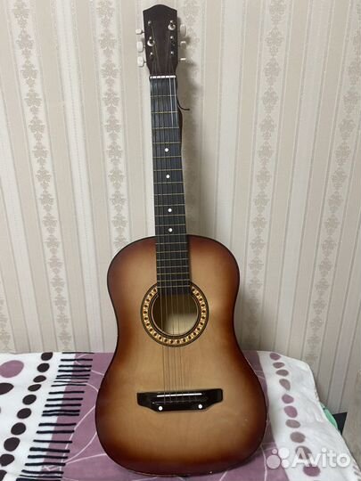 Акустическая гитара для начинающих
