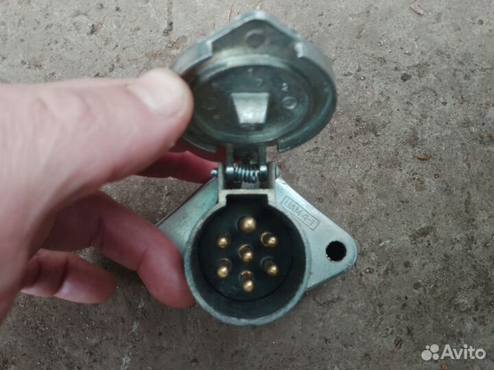 Розетка пс 325 24В 40А