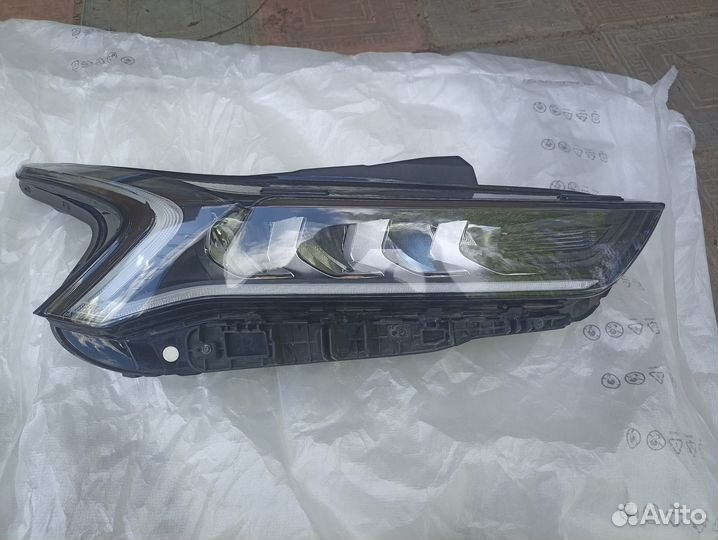 Фара правая Киа К5 Kia K5