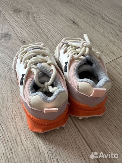 Кроссовки для девочки 22 размер