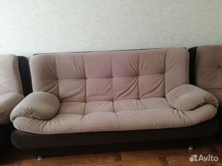 Диван, 1 кресло, оттоманка