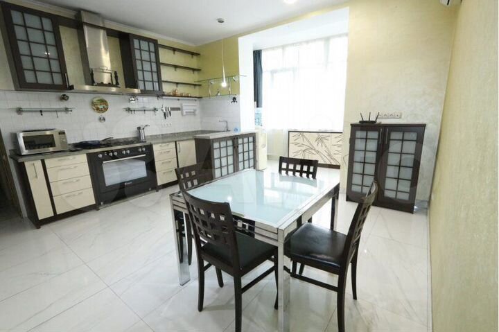 2-к. квартира, 115 м², 1/5 эт.